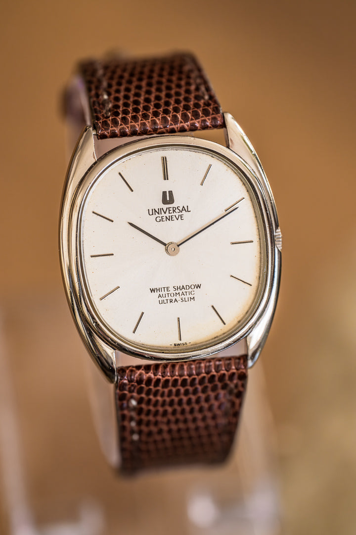 
Universal Genève White Shadow Ultraslim montre vintage acier