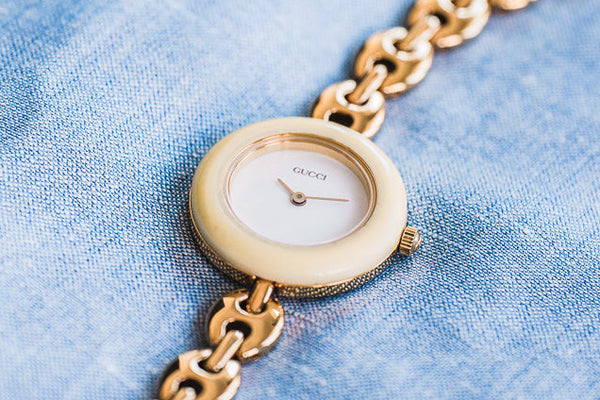 
Gucci Lunettes interchangeable montre vintage plaqué or