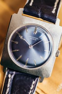 
Universal Genève Altesse montre vintage acier