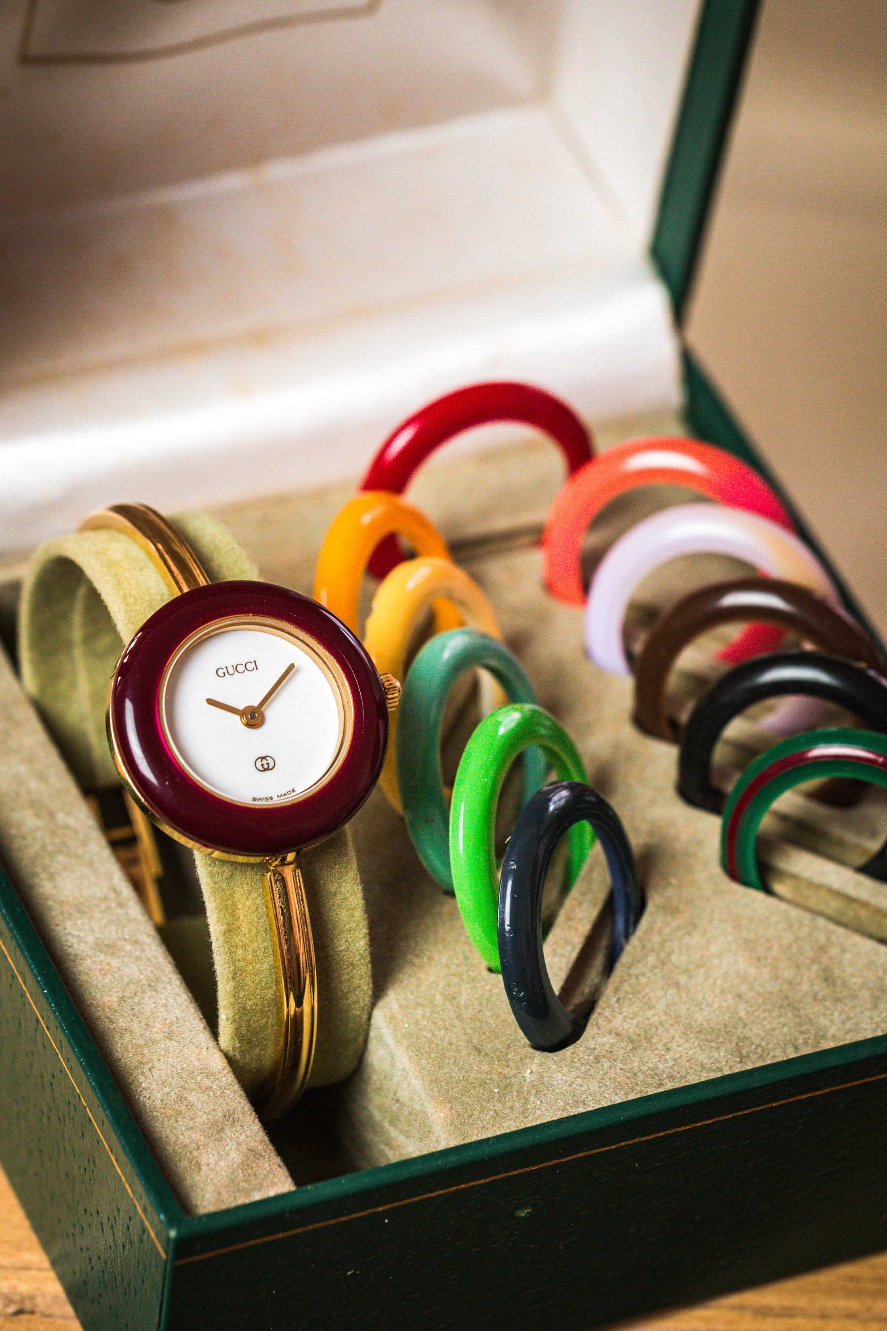 
Gucci Lunettes interchangeable montre vintage plaqué or