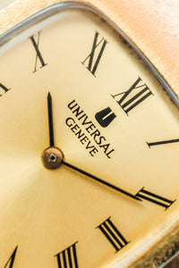 
Universal Genève Cobra montre vintage plaqué or