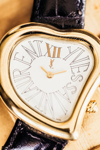 
Yves Saint Laurent Cœur montre vintage plaqué or