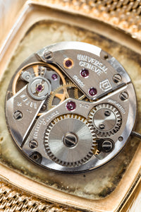 
Universal Genève Cobra montre vintage plaqué or