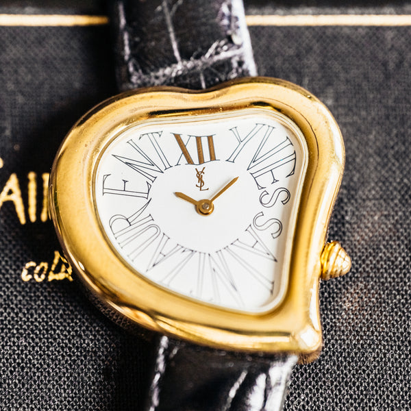 
Yves Saint Laurent Cœur montre vintage plaqué or