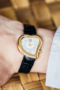 
Yves Saint Laurent Cœur montre vintage plaqué or