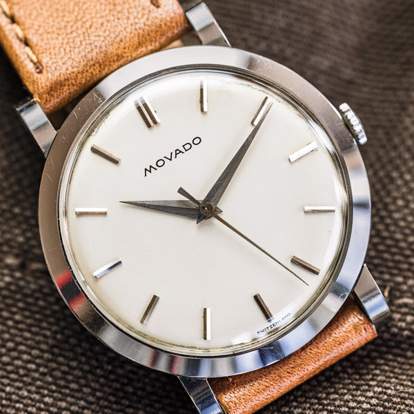 
Movado Silhouette montre vintage acier