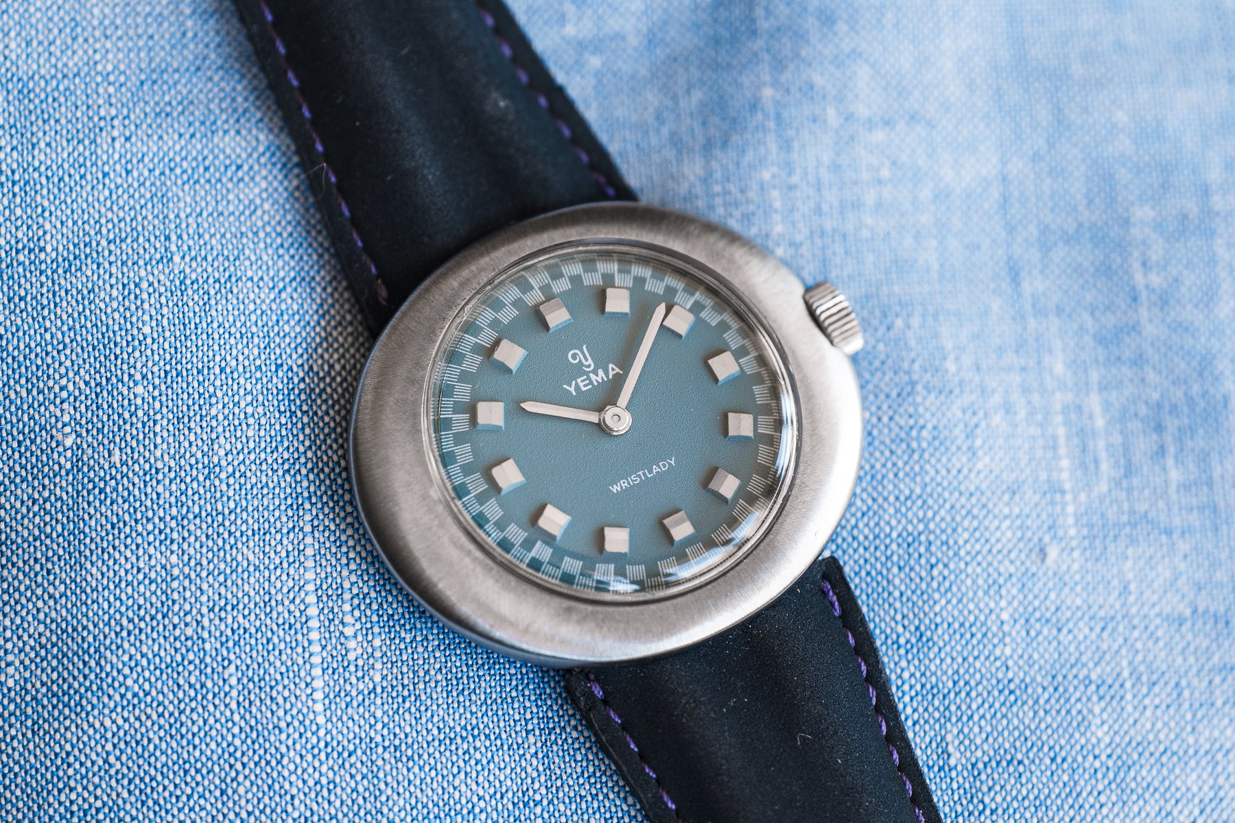 
Yema Sous Marine montre vintage acier